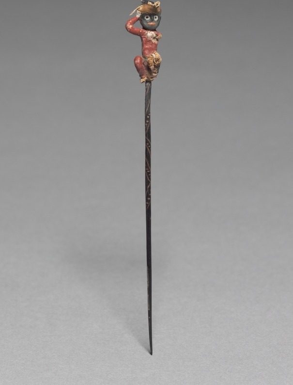 Pin with Yarn Figure