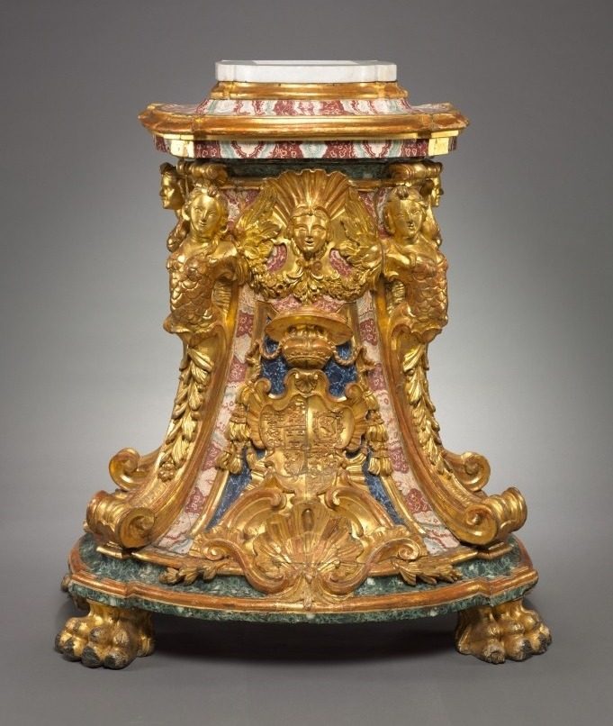 Pedestal