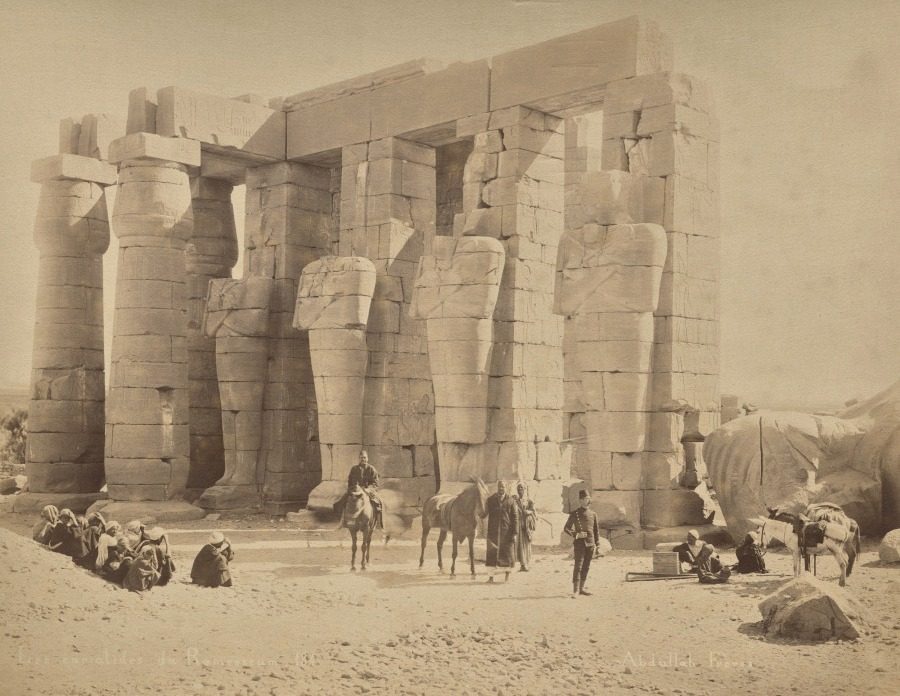 Les cariatides du Ramesseum 134 by Abdullah Frères (Turkish, 1858–1899)