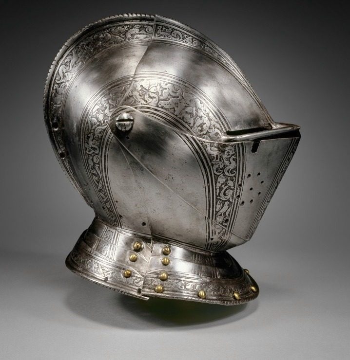 Close Helmet